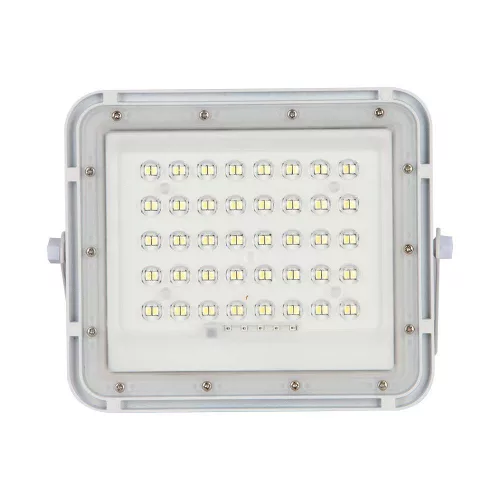 V-TAC 8W LED napelemes (SOLAR) reflektor távirányítóval 120° 6400K fehér házas  - 7841